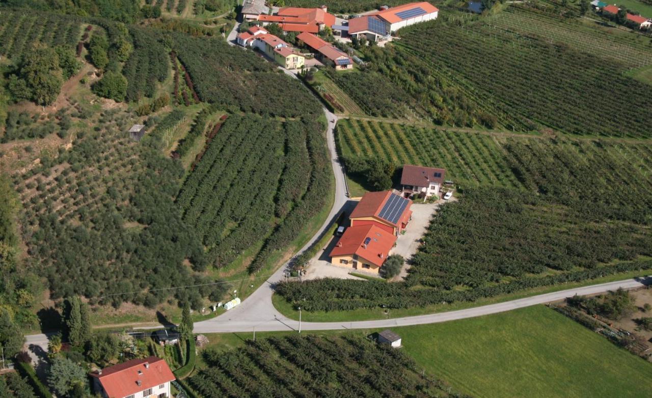 Agrialpi By Salfrutta Panzió Bricherasio Kültér fotó
